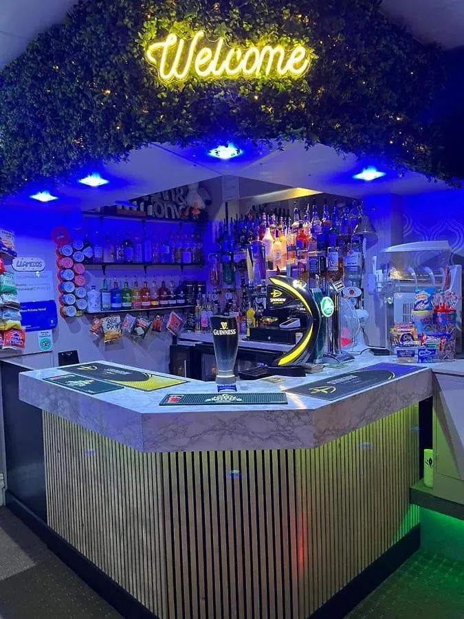 Clifton Private Hotel Блэкпул